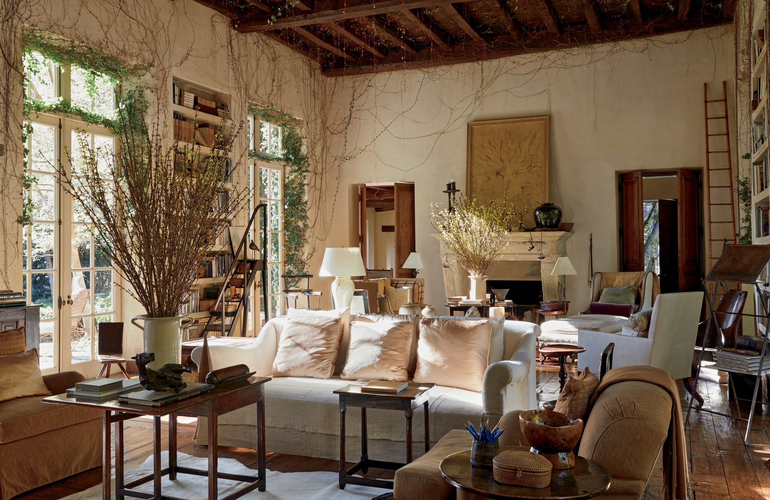 The Private House, Page 160, (c) Miguel Flores-Vianna