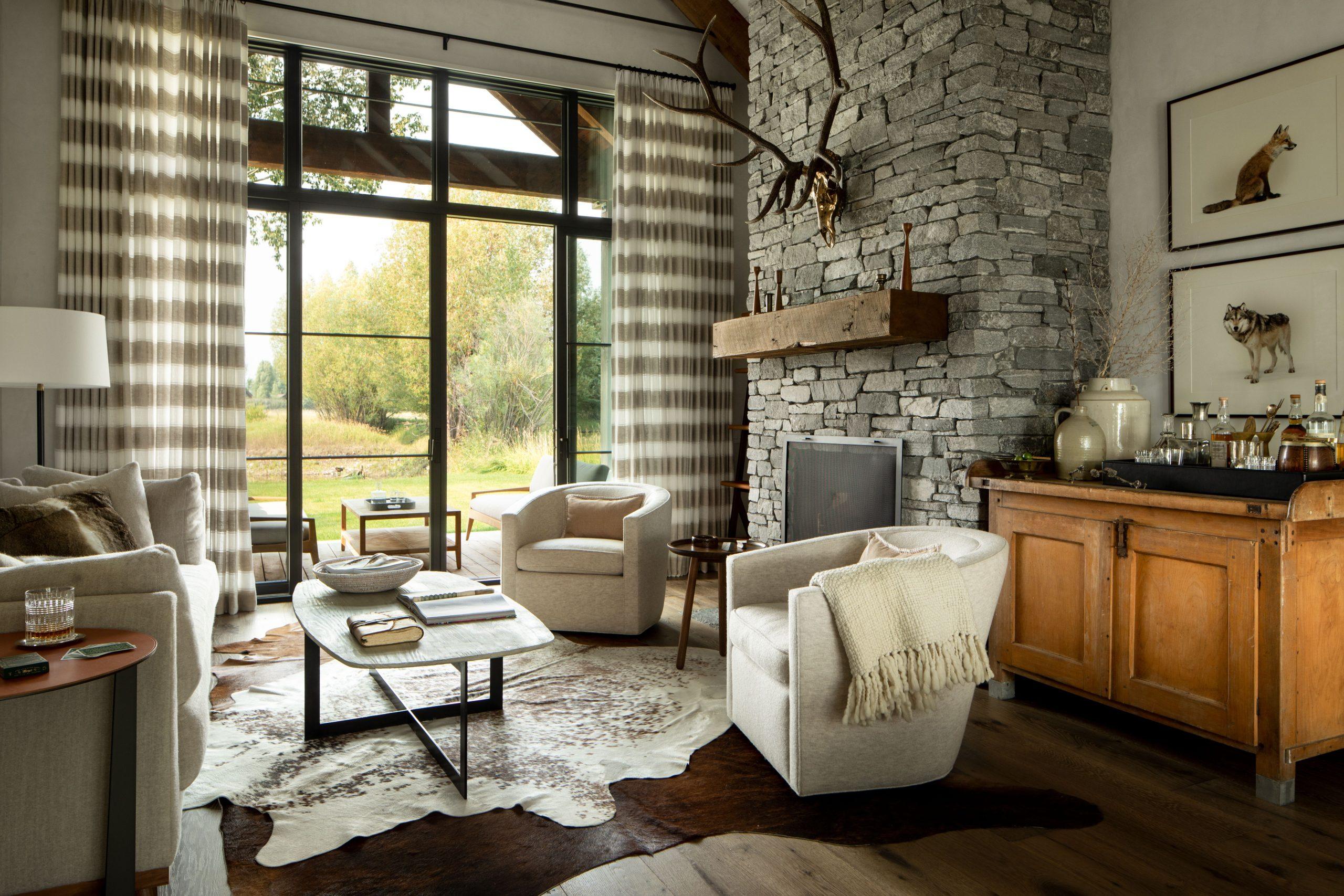 Inside, it’s modern and up-to-date, thanks to interiors by Rush Jenkins of WRJ Design.