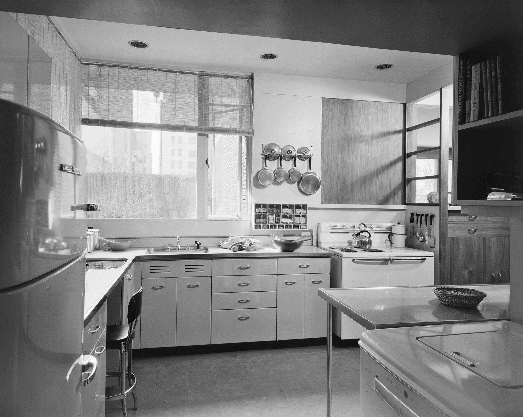 Ain Moma1950 — Gregory Ain: 1950 MoMA Exhibition House