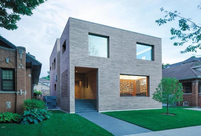 The Tony and Robin Armour House, 2907 West Wilson Avenue, Ravenswood Manor, Chicago IL