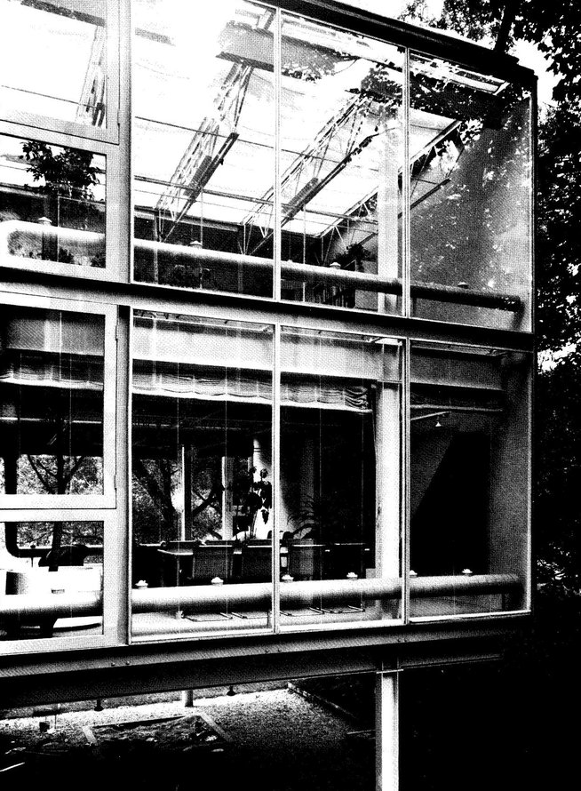 The Lawrence and Mary Wolf House, 51 Roxborough Drive, Toronto ON