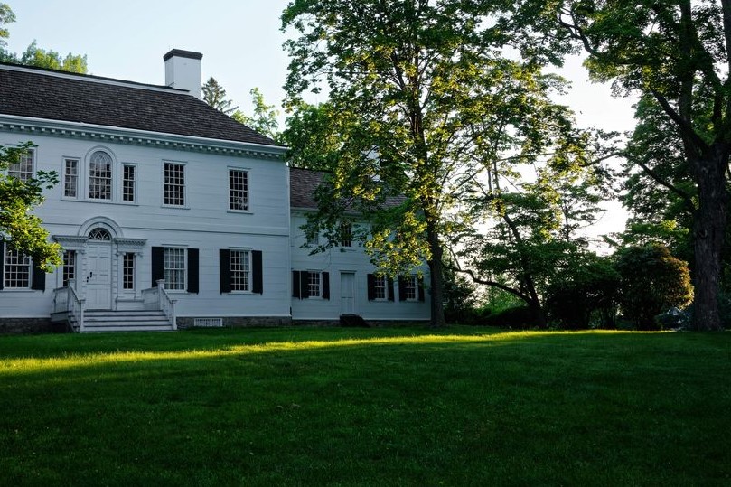 officials at the park then assigned him the task of shooting the much more rustic sheds at Jockey Hollow Park, where Washington’s troops were sheltered.