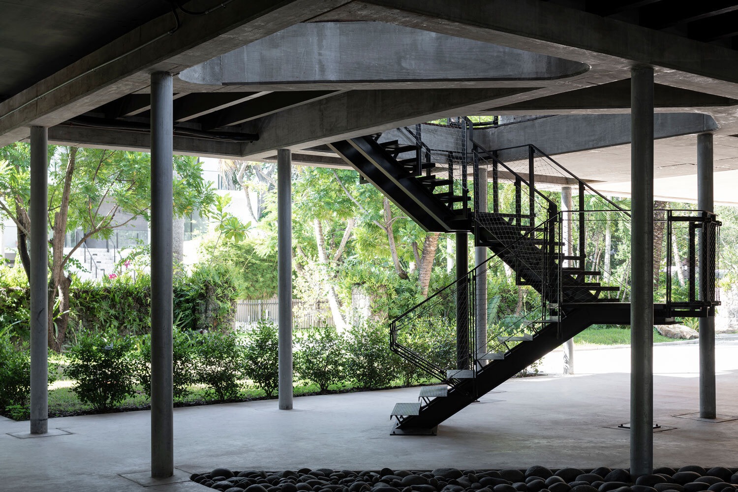 Stephan Goettlicher _Stewart-Ave-House_4345-copy-web_LR