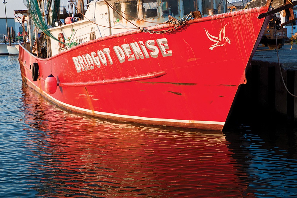 Wanchese-commercial-fishing-boat