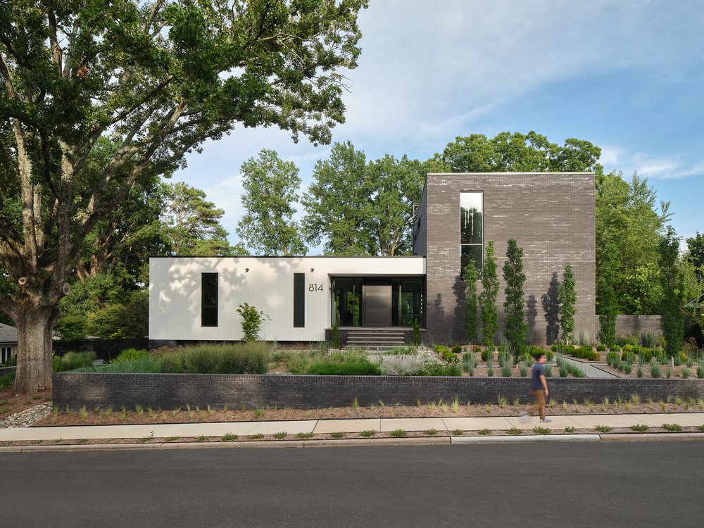 KI_August+Residence-+exterior+2+and+elevation+front