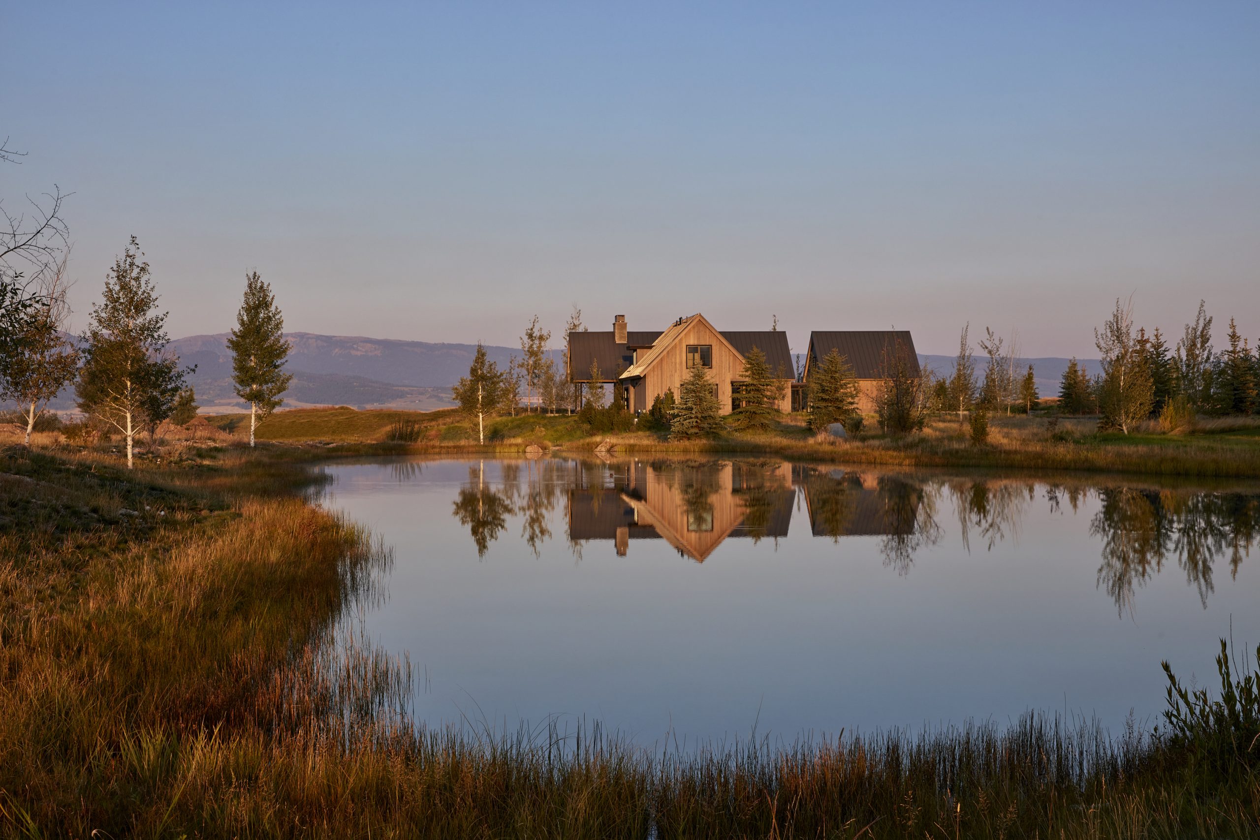 17_RD_Linger_0793_F-Outdoor view with vista (1)