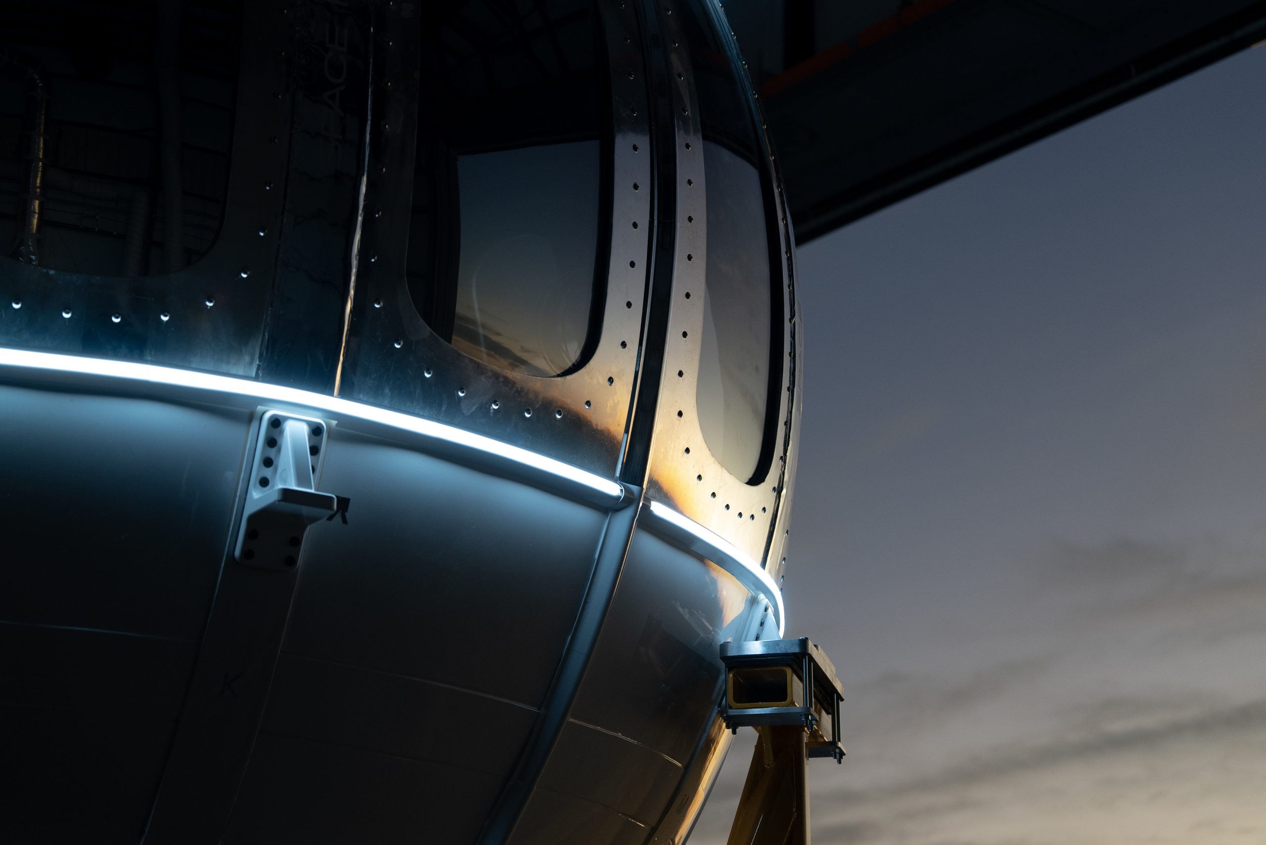 Space Perpsective_Light rings at sunset