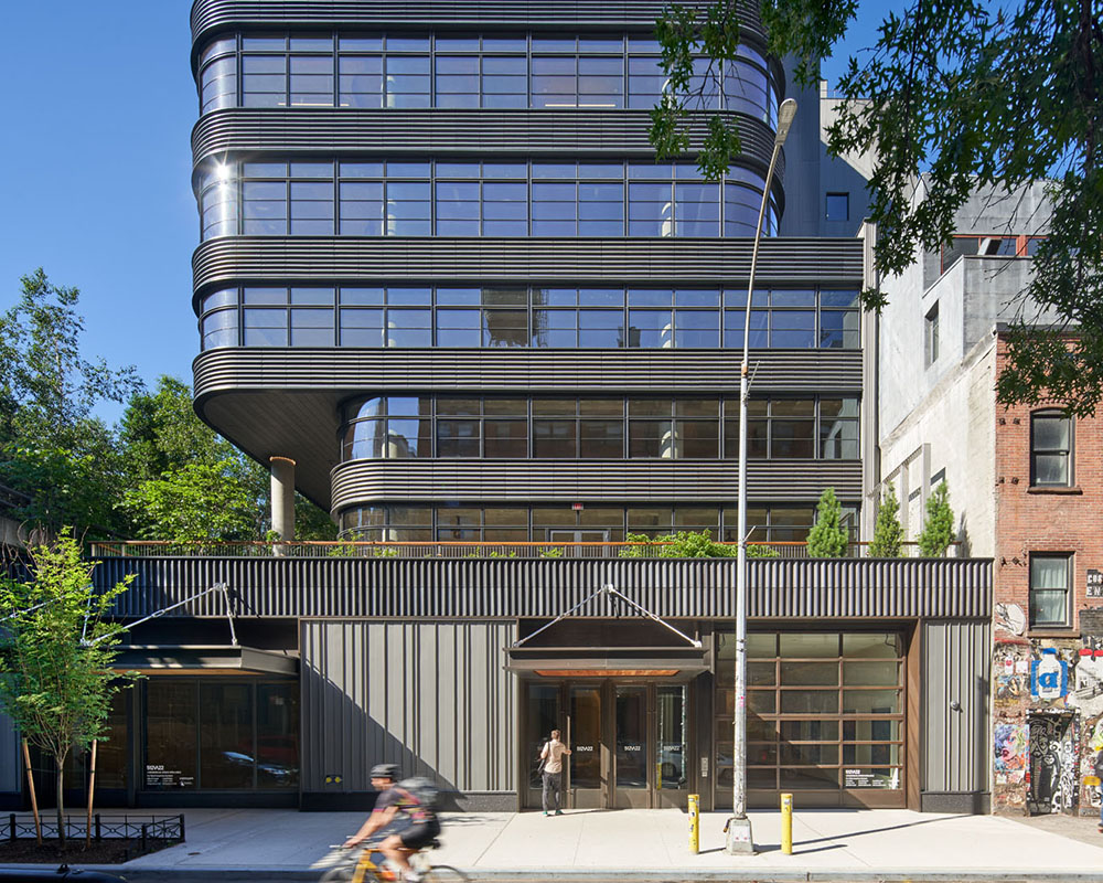 Architects at COOKFOX looked hard at ribbon windows on historic warehouses surrounding this 11-story, 155,000 square-foot building.