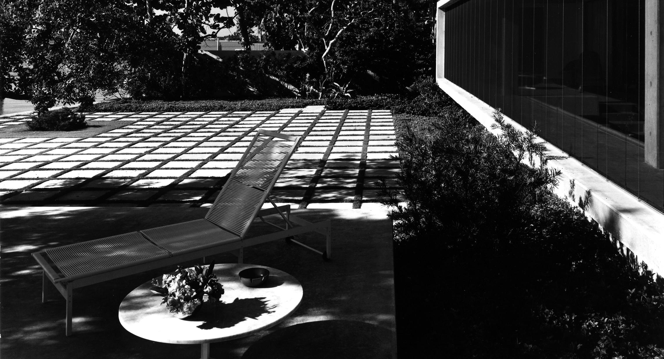 On Thursday, June 10 at 7:00 AM, the editor of Miami Modern Metropolis will be giving a talk on “Miami Beach and the Resurgence of the Boutique Hotel.”