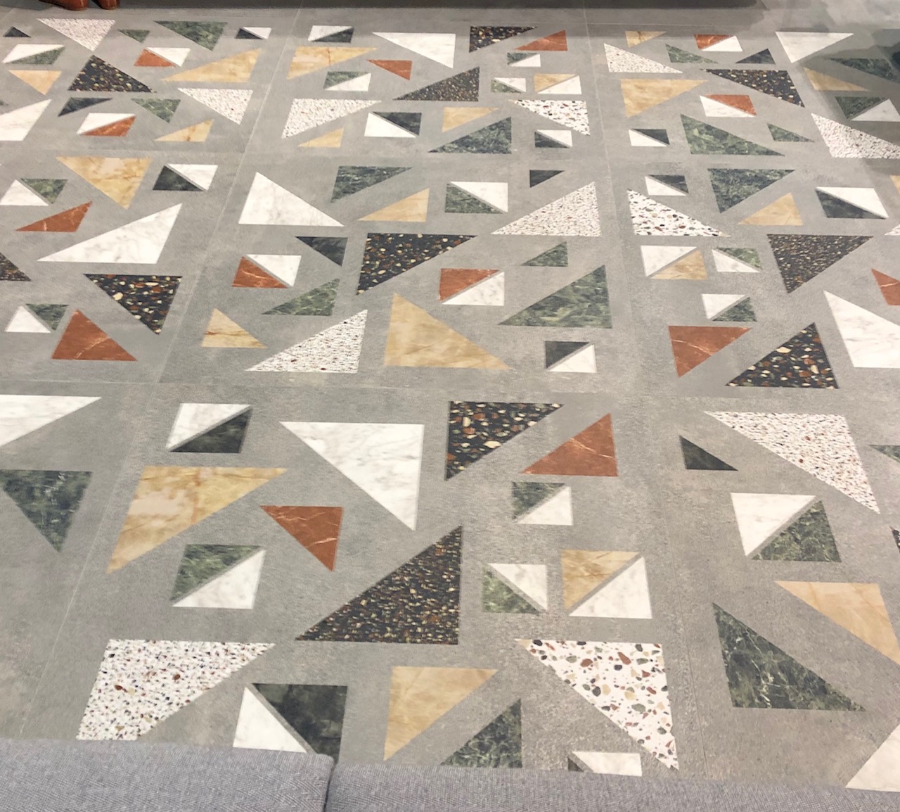 Faux marble is refined and exquisite, and virtually indistinguishable from the real thing – except it’s thinner: three millimeters for walls and six for floors.