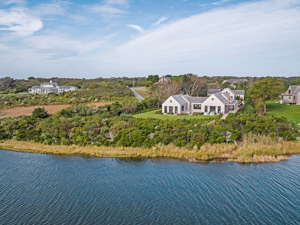 "We’re getting more mature in our approach and letting the architecture pieces mesh with the landscape,” he says. “This is a site that spoke to us.”