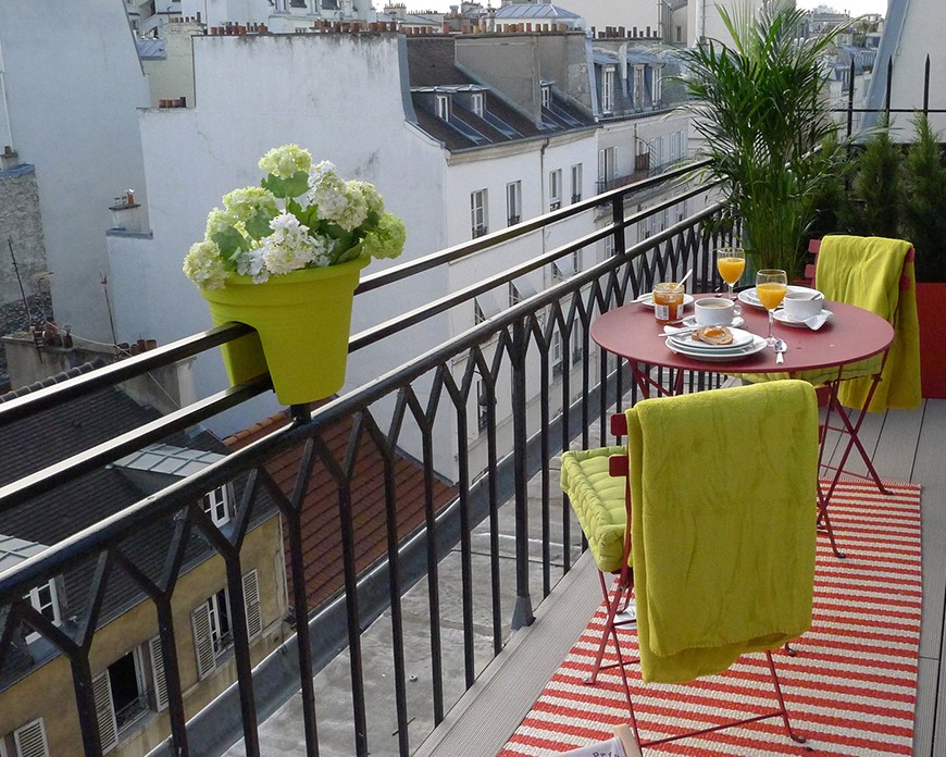 They’re renting out 300 apartments in Rome, Florence, Venice, Tuscany, Amalfi and London. And they’re warming up to Spain and Provence.