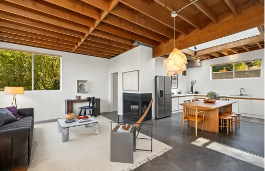 The Robert and Lesley Benson Residence, Calabasas CA by Frank Gehry