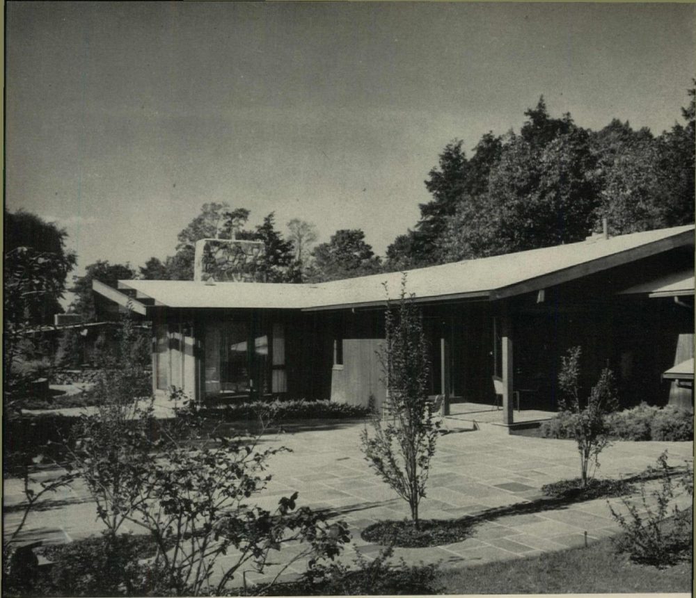 Brookline California Ranch House, Brookline MA