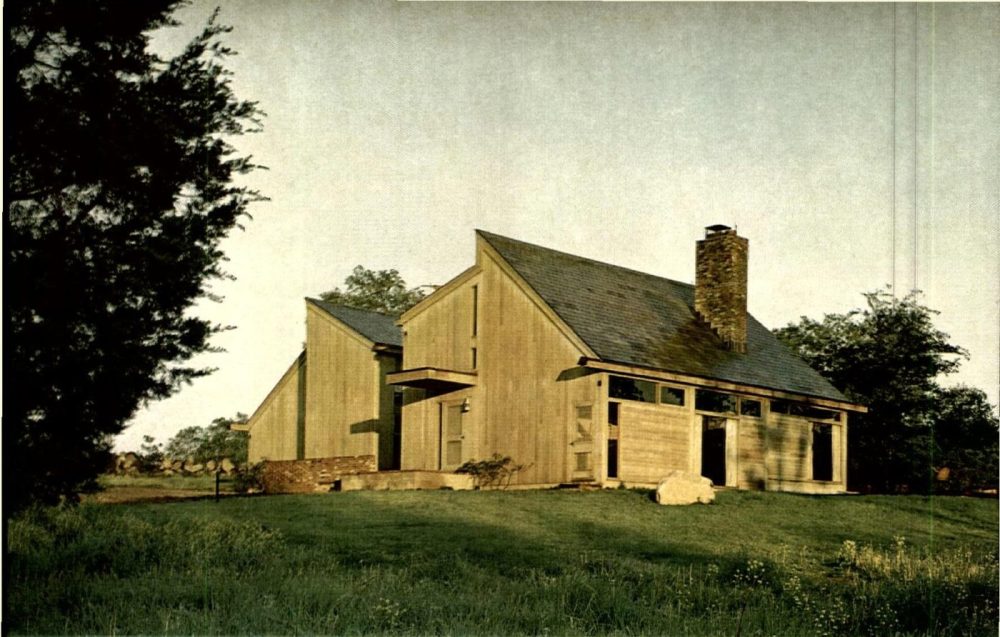 Two-Wing House in New Canaan, New Canaan CT