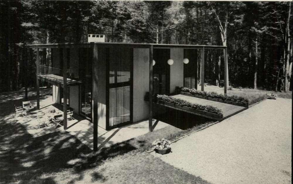 The Harrison DeSilver House, New Canaan CT by John Lee