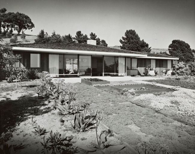 The Bauer House, Eastern Goleta Valley CA by Carl Maston