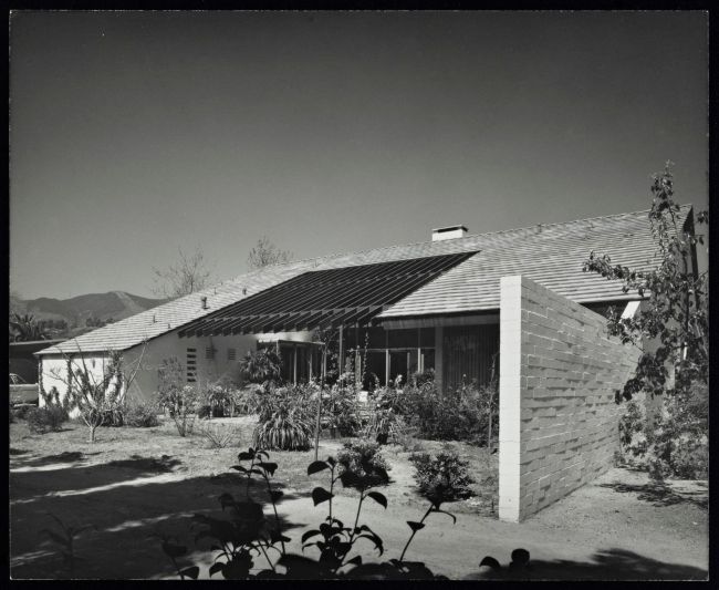The Neville and Mary Comerford House by Carl Maston