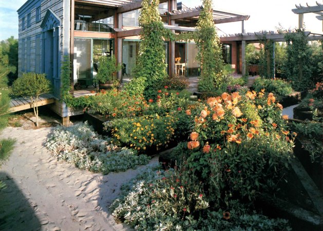 The Martha Peitzke and Peter Wilson House, Fire Island NY