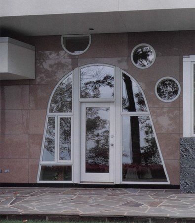 The Barbara and Harvey Walner House