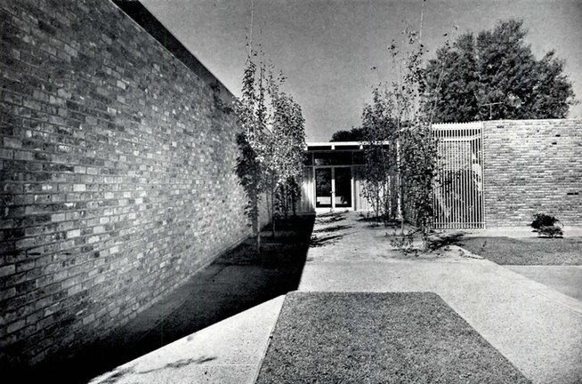 The A. J. Farfel House, Houston TX by Bolton and Barnstone