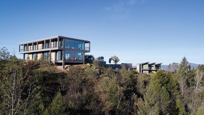 House in Glen Ellen, Sonoma CA by Mork-Ulnes Architects