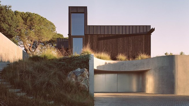 House of Horns, Los Altos Hills CA by WOJR