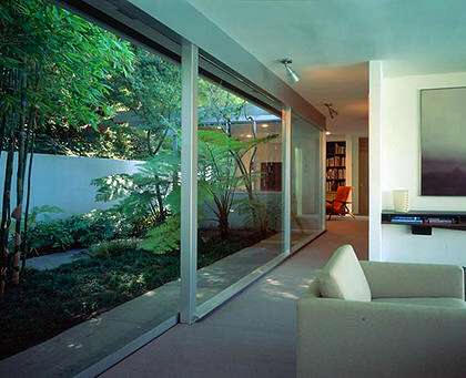 Neutra