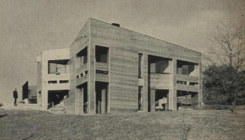 Sheltered Hilltop House in Iowa City, Iowa City IA