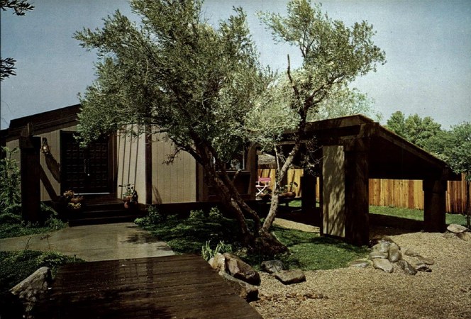 Berkus Two-Wide Mobile Modular Model at Los Angeles, Los Angeles CA