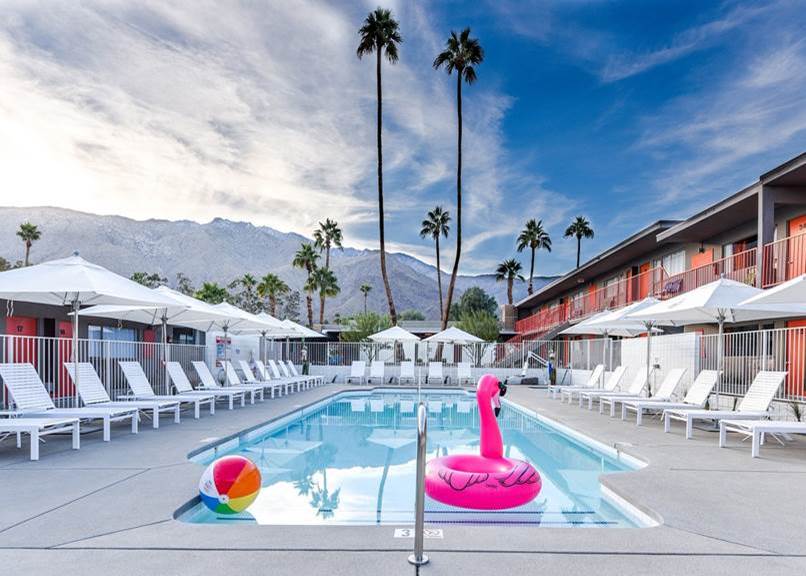 hotel skylark palm springs