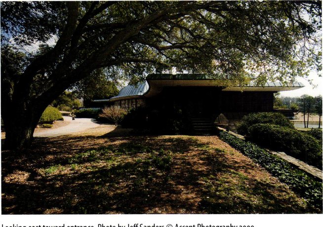 The John Richard "Buck" and Mikal Fulp Residence by Alfred Browning Parker