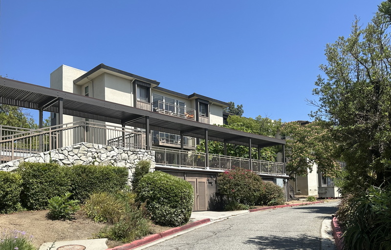 Eileen Norris Residence Halls, William Periera 1966 (3).jpg