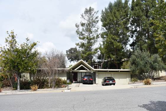 417 Camino Manzanas