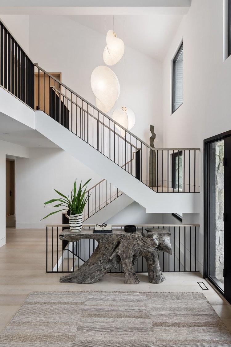 The 38MCT LLC House, Kings Point NY by Sacha Roubeni