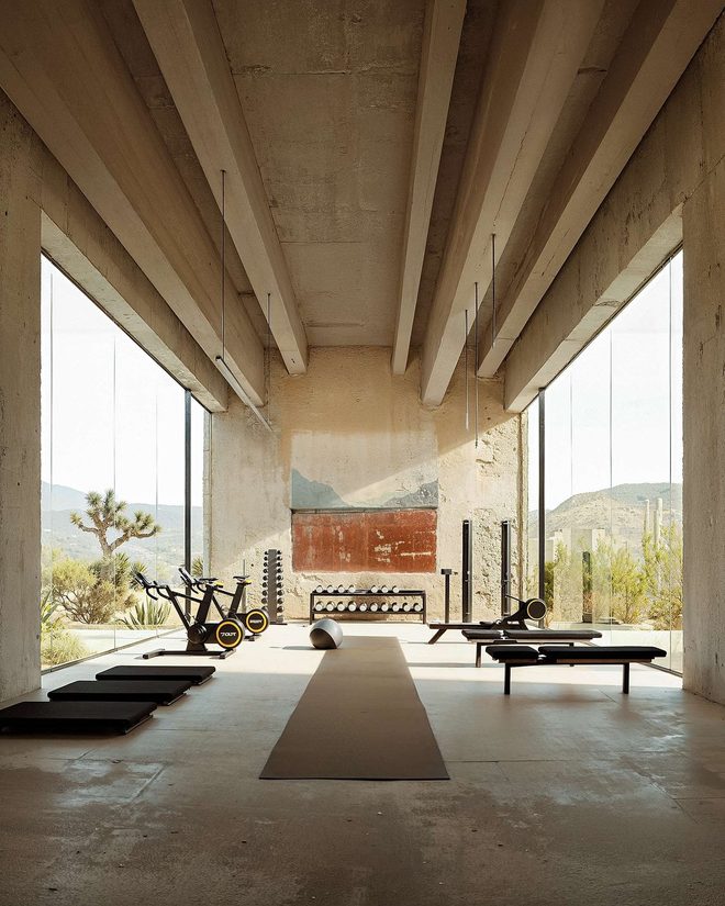 The Yucca House, Paradise Valley, Arizona by Todd Saunders