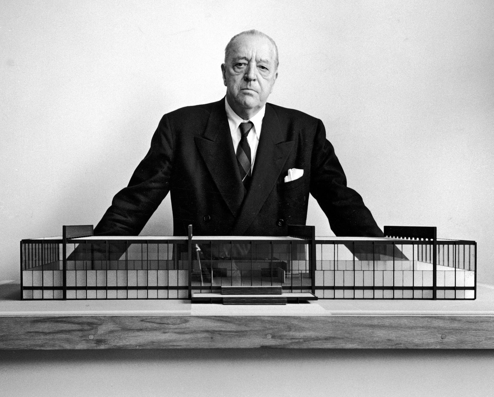 https://triangleartsandentertainment.org/wp-content/uploads/2013/12/Mies.jpg
