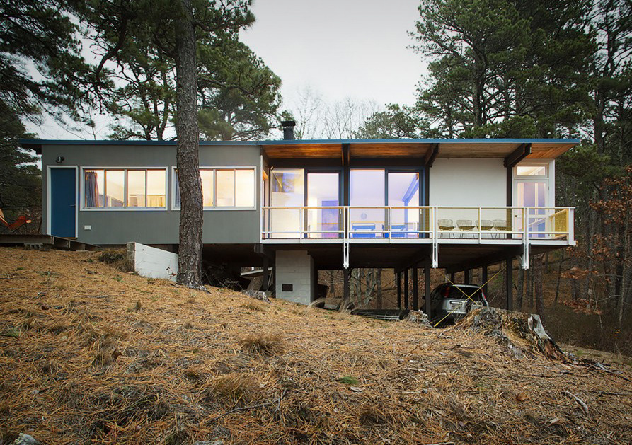 Paul and Madeleine Weidlinger House