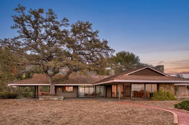 The Dorothy Helen Chadwick and James R. Chadwick Residence, Bradbury CA by Harold Zook